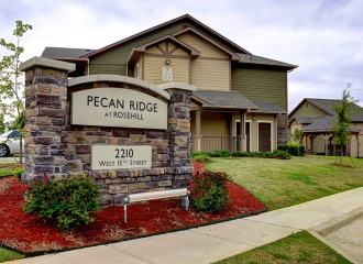 Pecan Ridge entrance sign